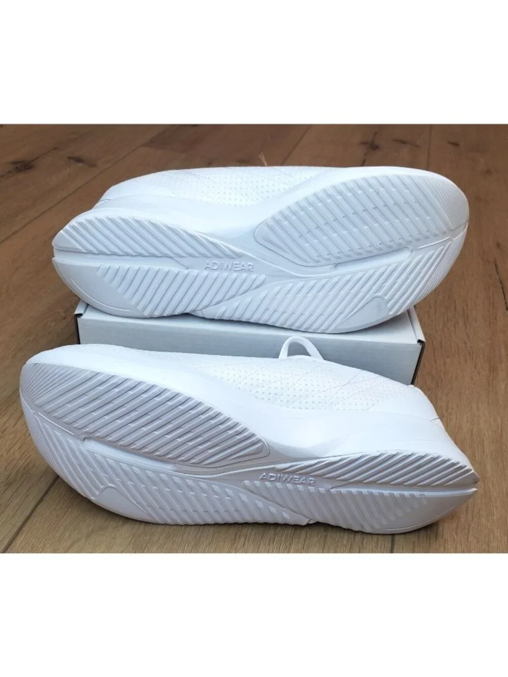 Adidas Duramo SL W Womens Running Shoes Size 10 Wide Triple White IF9905 Sneaker